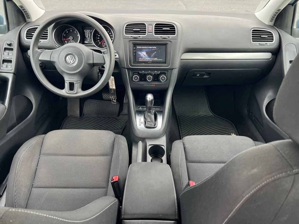Used 2012 Volkswagen Golf 4-Door FWD image 12