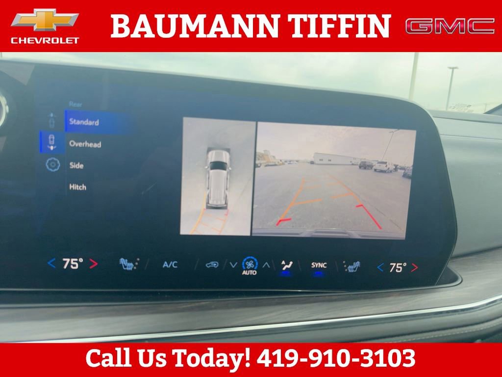 Used 2025 Chevrolet Tahoe Z71 w/ Comfort Package AWD/4WD image 23