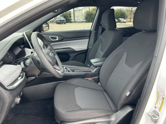 Used 2025 Jeep Compass Sport image 27