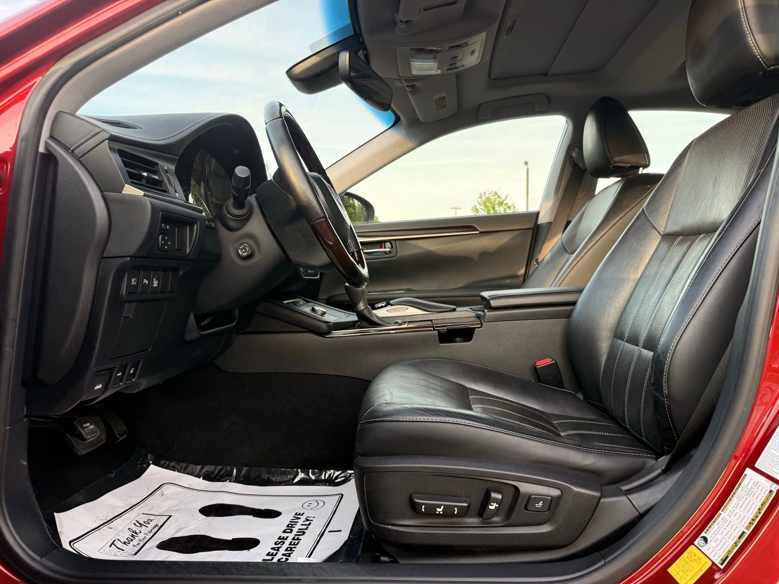 Used 2016 Lexus ES 350 w/ Luxury Package w/Wood Trim FWD image 14