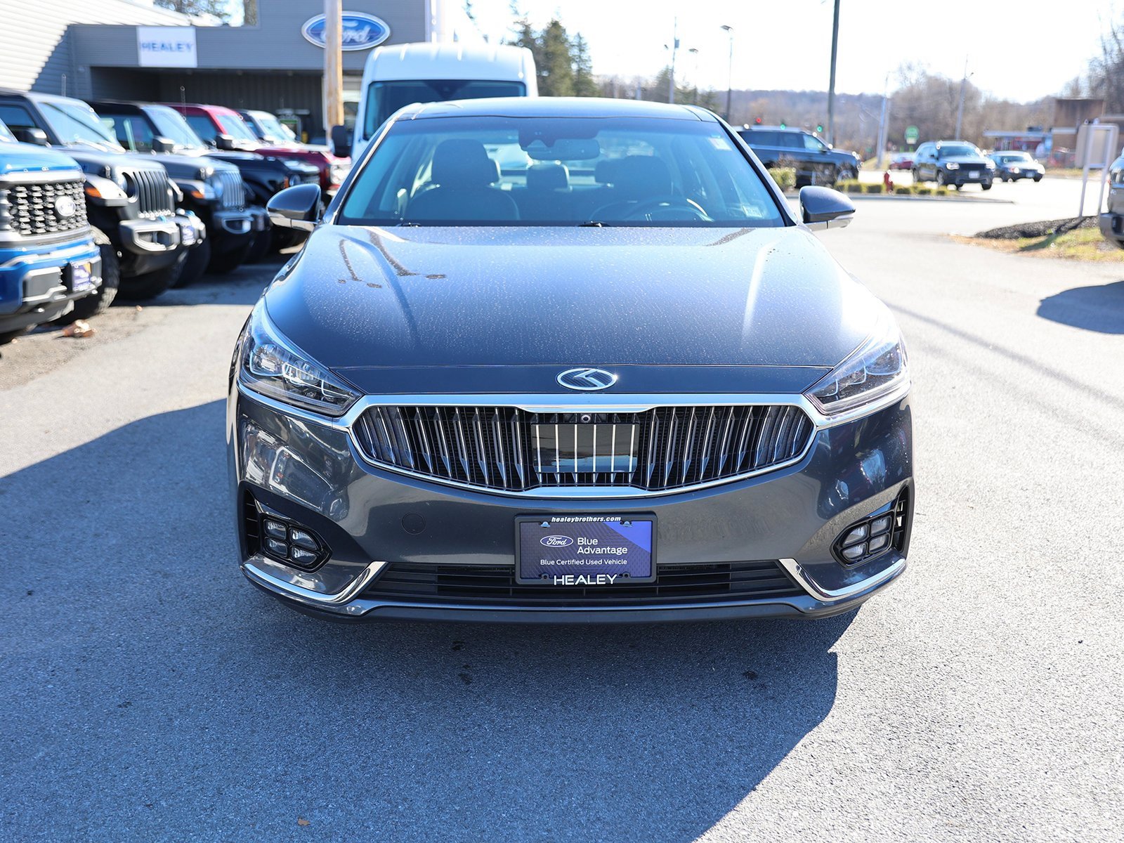Used 2018 Kia Cadenza Limited w/ Paint Protection Package image 2