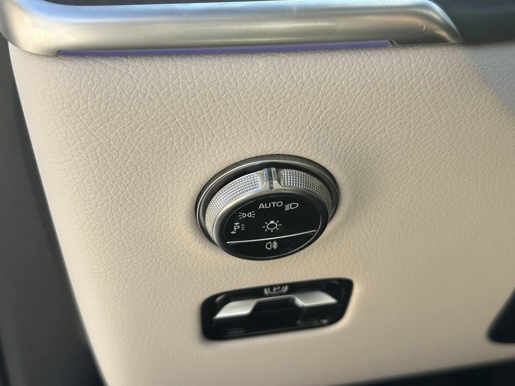 New 2026 Mercedes-Benz GLC 300 4MATIC image 35