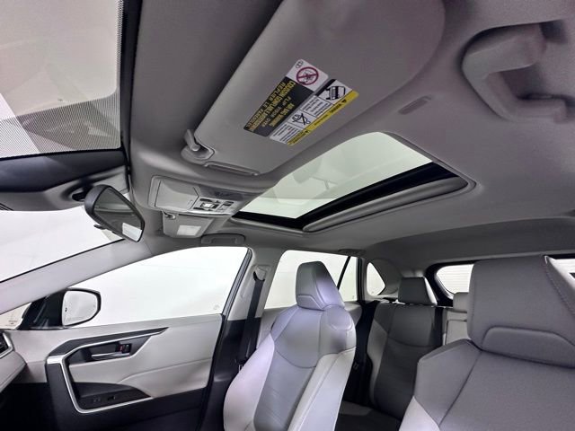 Used 2023 Toyota RAV4 XLE Premium FWD image 23