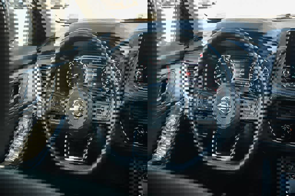 Used 2024 Nissan Rogue S image 12