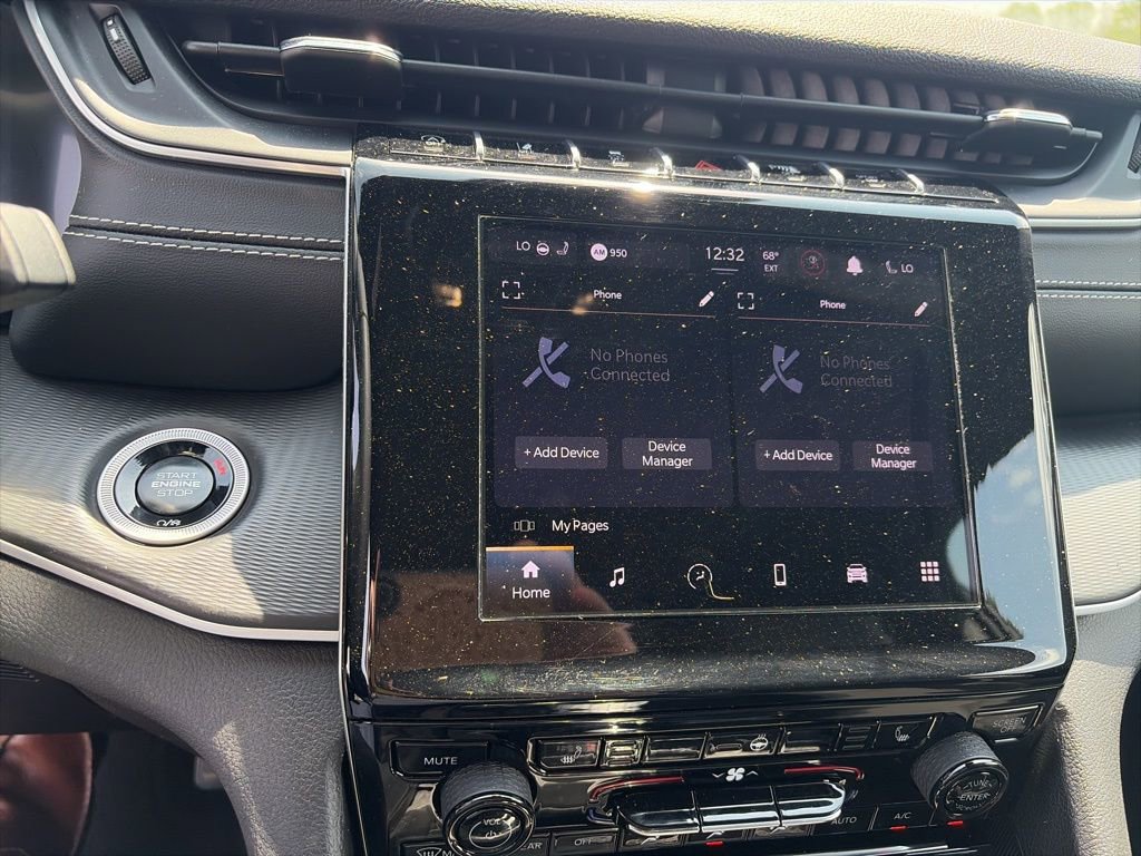 Certified 2024 Jeep Grand Cherokee Altitude image 30