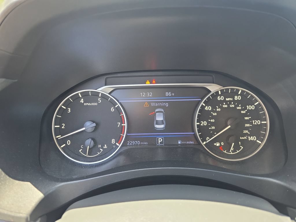 Used 2025 Nissan Altima 2.5 SV FWD image 14