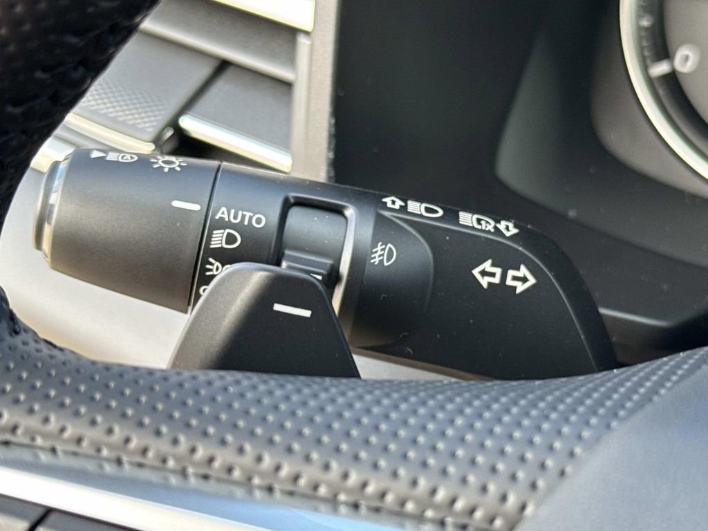 New 2026 Mitsubishi Outlander SE image 38