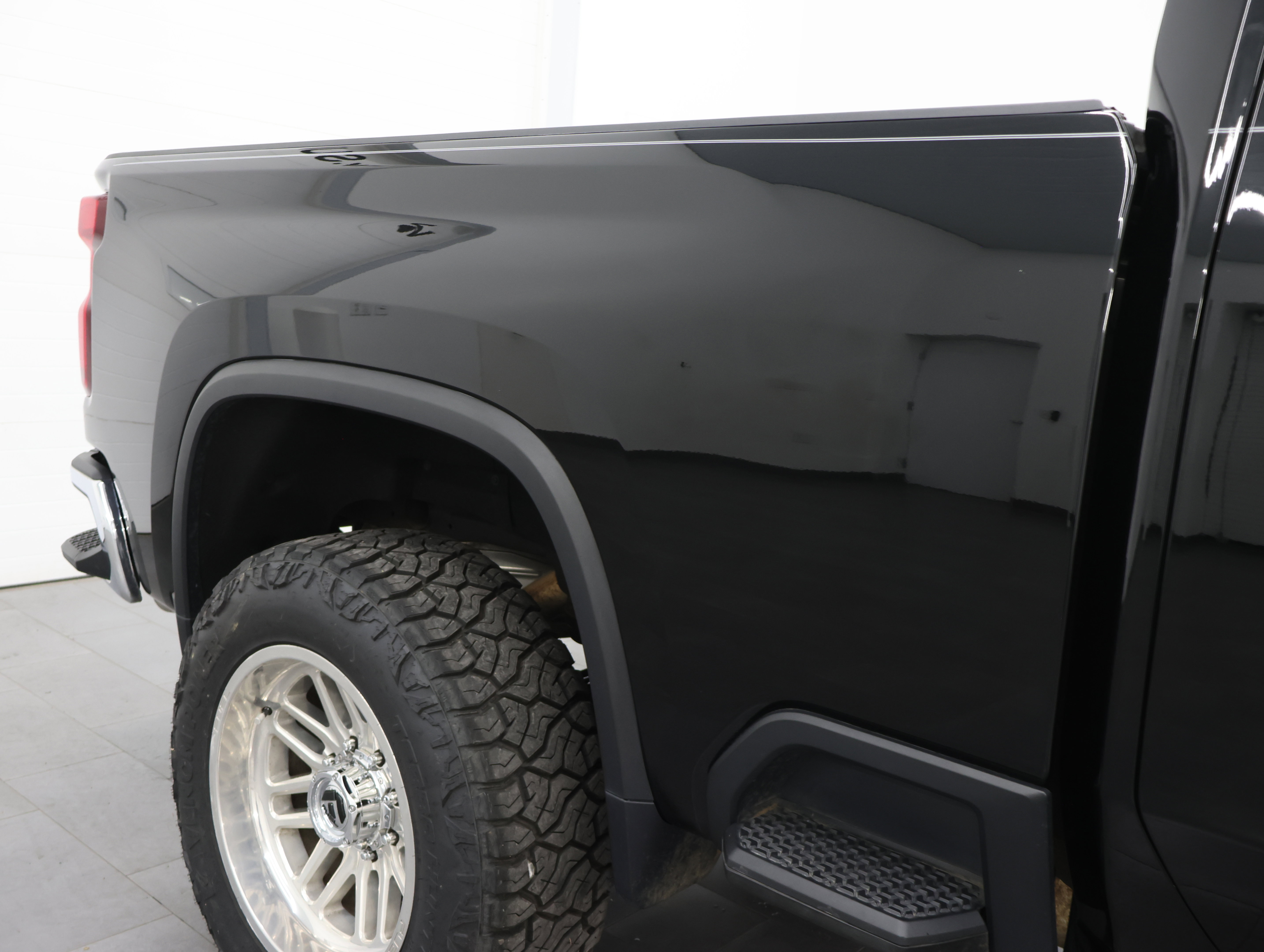 Used 2024 Chevrolet Silverado 2500 LT AWD/4WD image 25