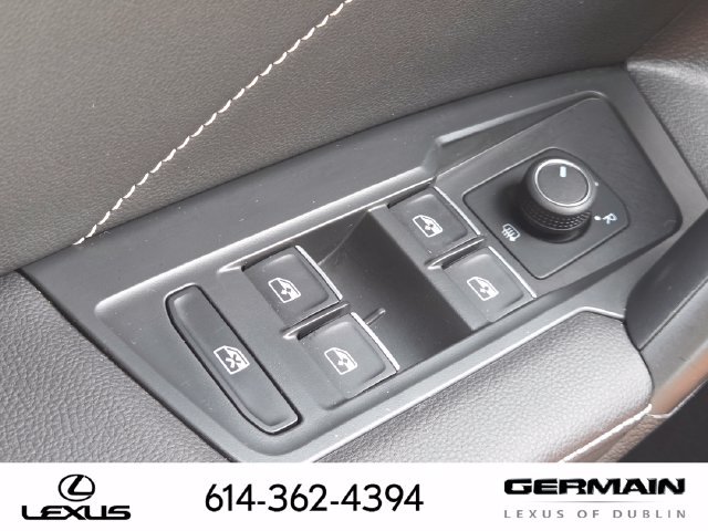 Used 2024 Volkswagen Tiguan SE AWD/4WD image 28