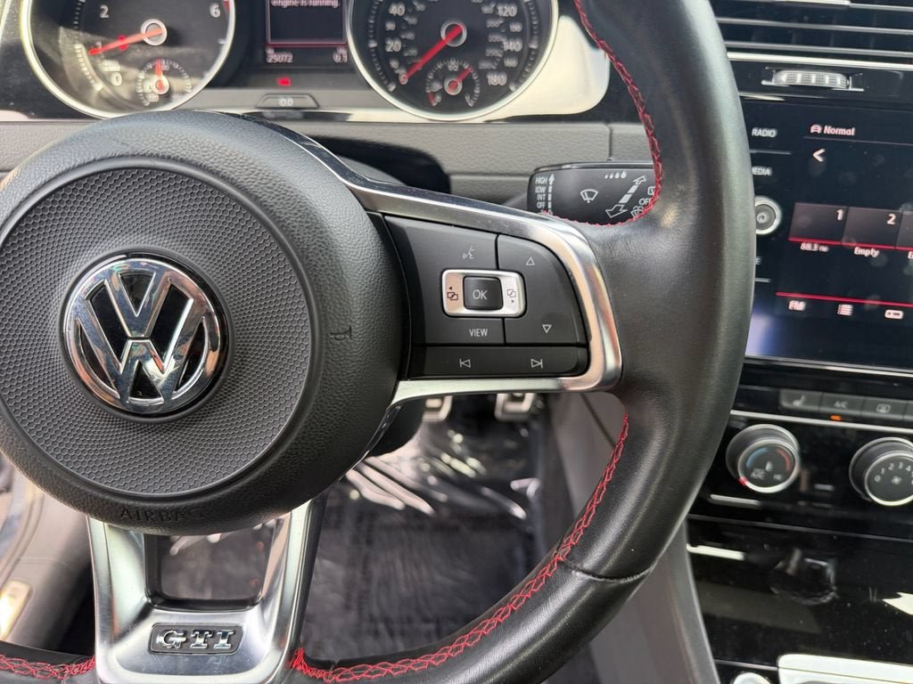 Used 2020 Volkswagen GTI SE FWD image 17