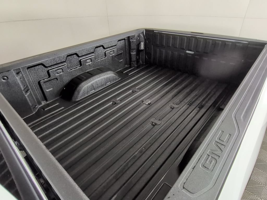 New 2026 GMC Sierra 2500 AT4 w/ AT4 Premium Plus Package AWD/4WD image 28