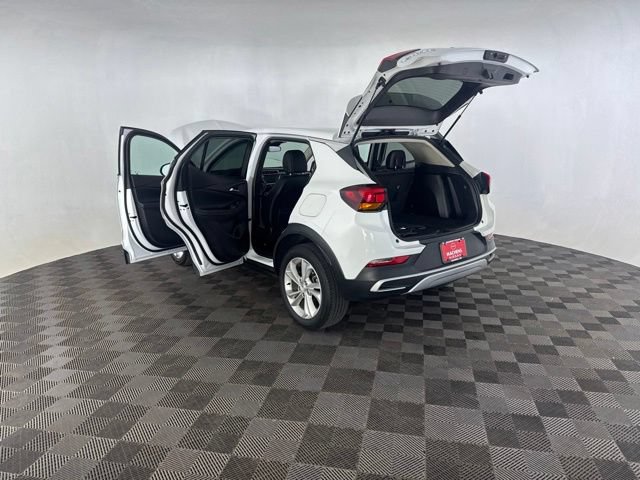 Used 2022 Buick Encore GX Preferred w/ Cold Weather Comfort Package AWD/4WD image 16