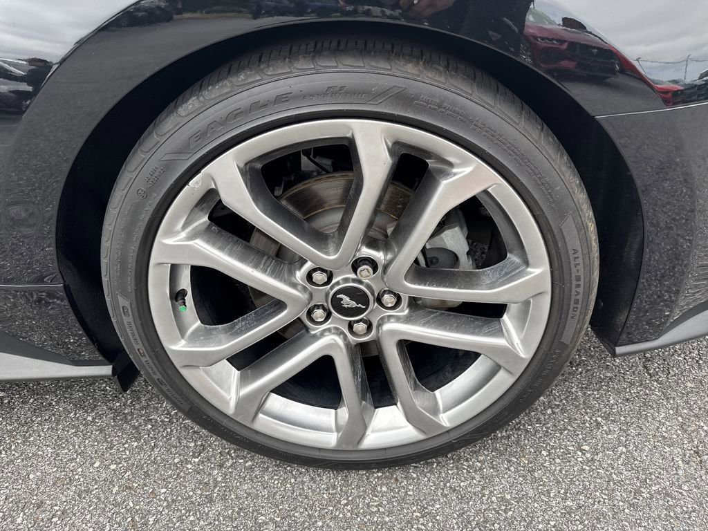 Used 2020 Ford Mustang GT Premium w/ Equipment Group 401A RWD image 17