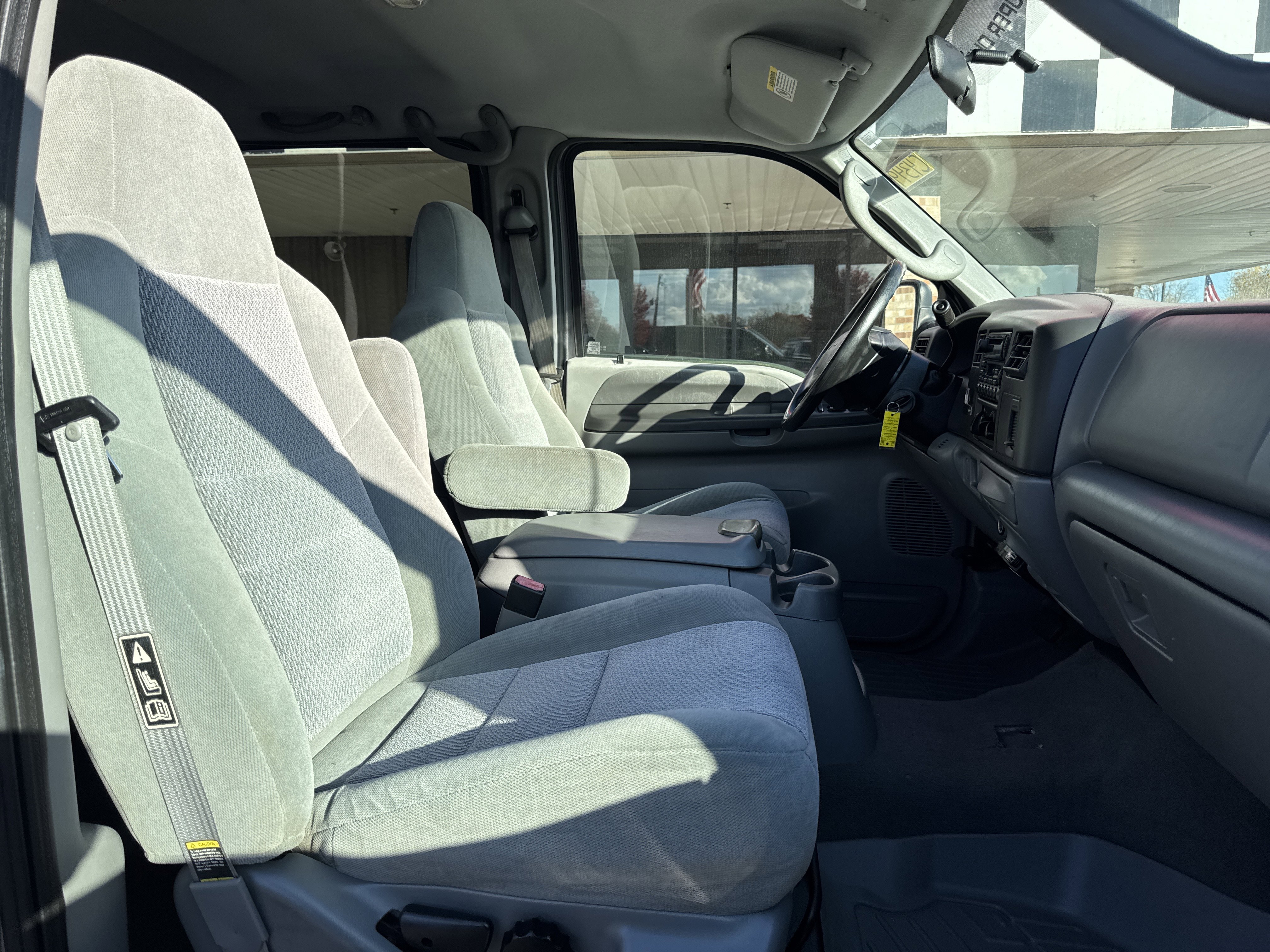 Used 2003 Ford F250 XLT image 24