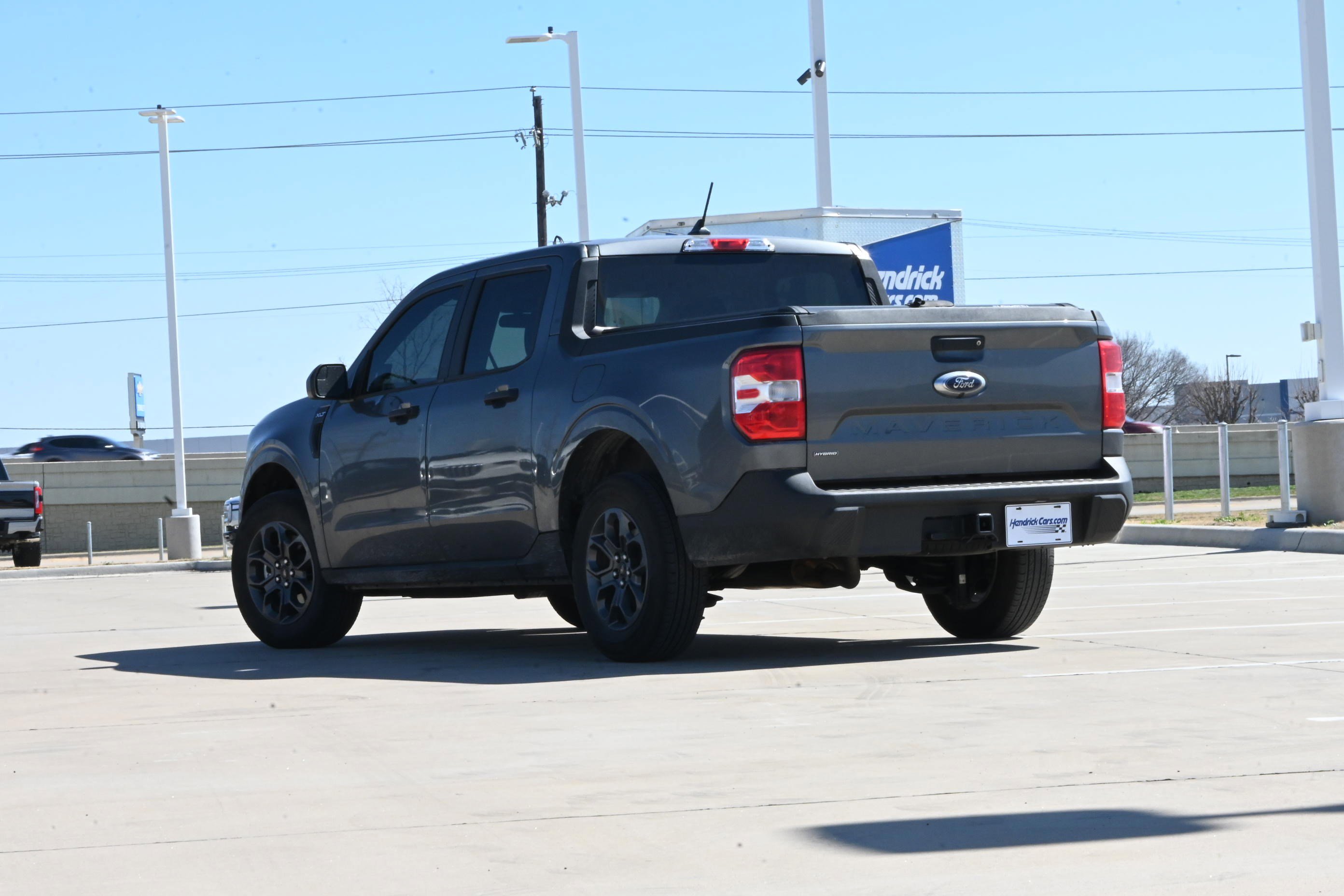 Used 2024 Ford Maverick XLT image 3