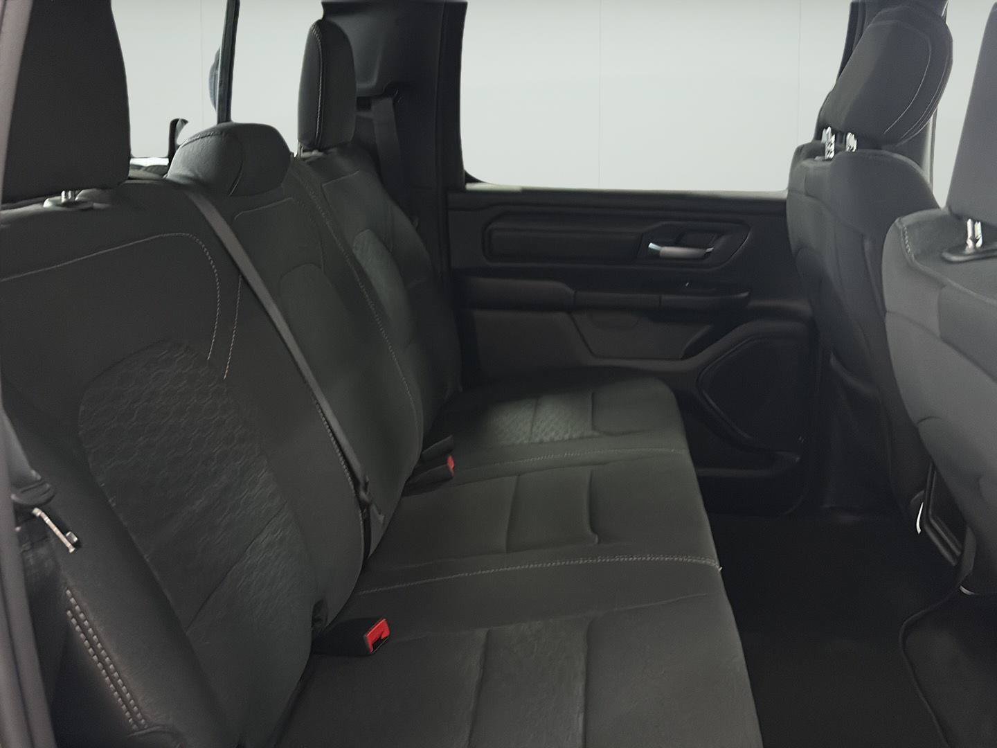 New 2026 RAM 1500 Express AWD/4WD image 29