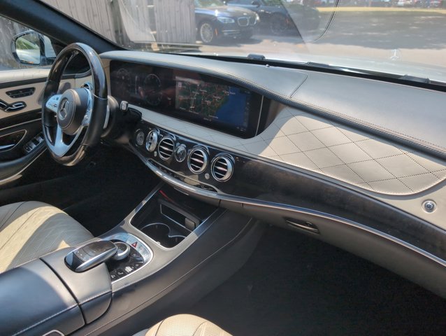 Used 2019 Mercedes-Benz S 560 Sedan w/ AMG Line Exterior image 24