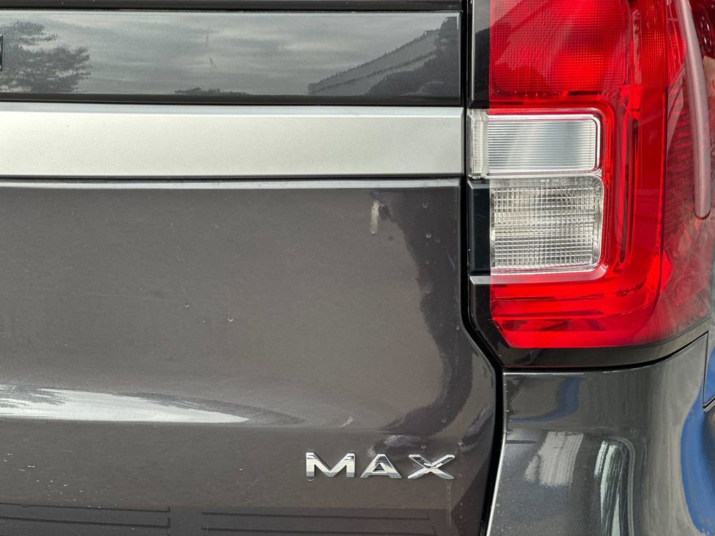 Used 2024 Ford Expedition Max XLT image 27