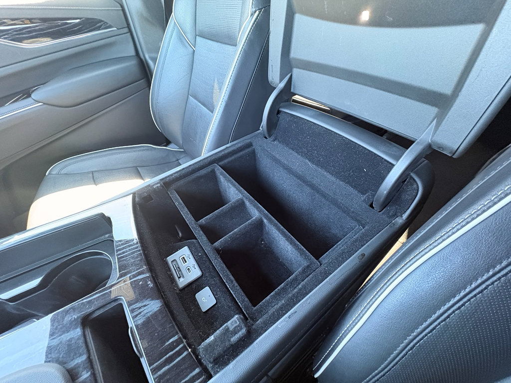 Used 2021 Cadillac Escalade ESV Sport w/ Driver Assist Tech Package AWD/4WD image 36