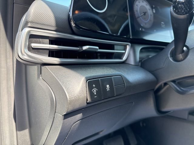 Used 2024 Hyundai Elantra SEL FWD image 26