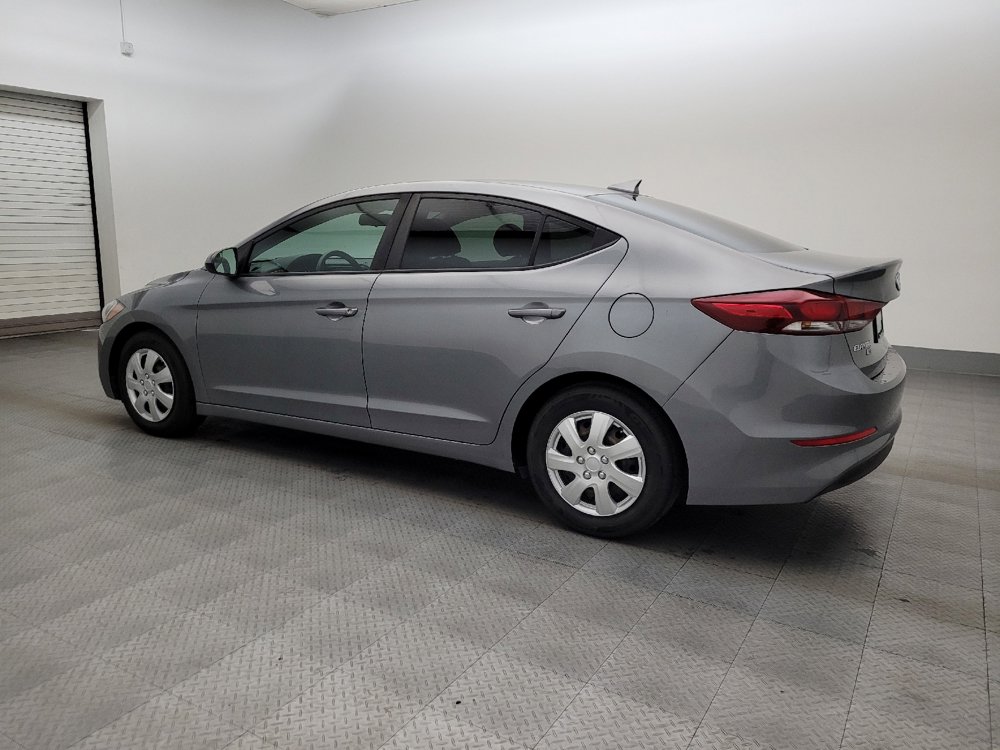 Used 2017 Hyundai Elantra SE image 3
