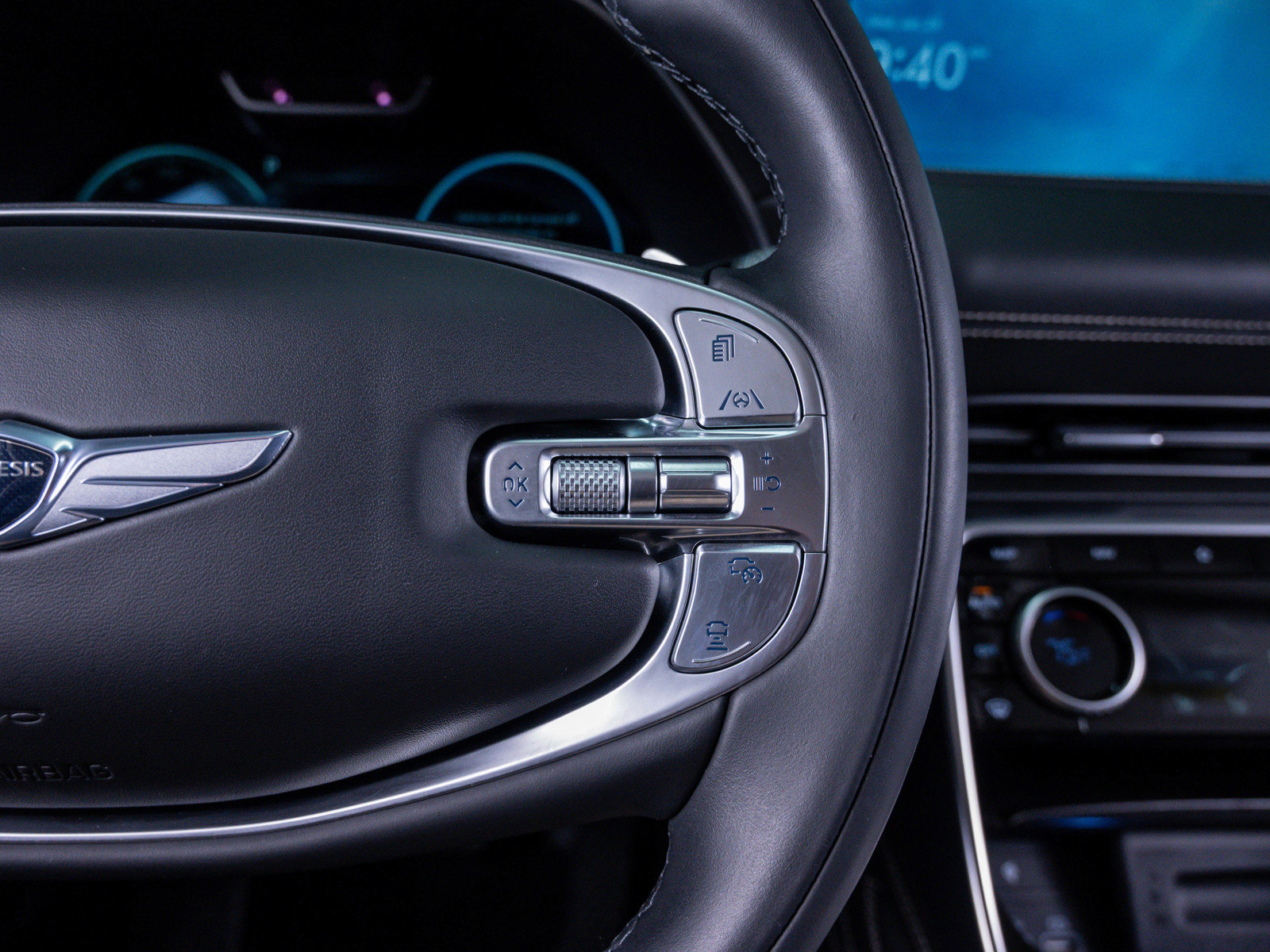 Used 2024 Genesis GV80 3.5T w/ Prestige Matte Package image 23