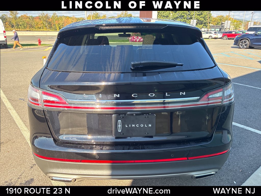 Certified 2023 Lincoln Nautilus Reserve AWD/4WD image 5
