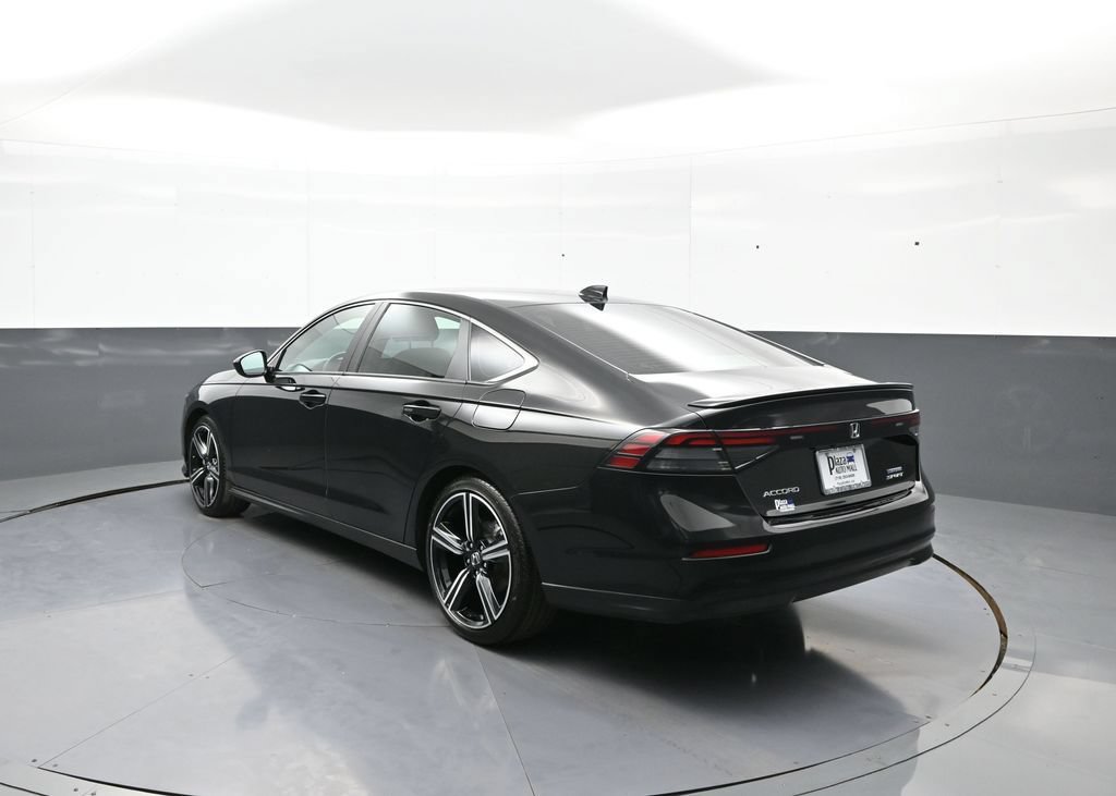 Used 2025 Honda Accord Sport image 8