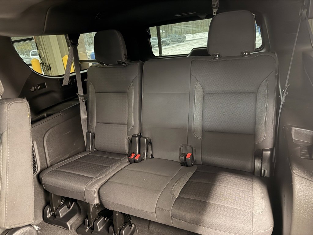 Used 2023 Chevrolet Suburban LS image 14