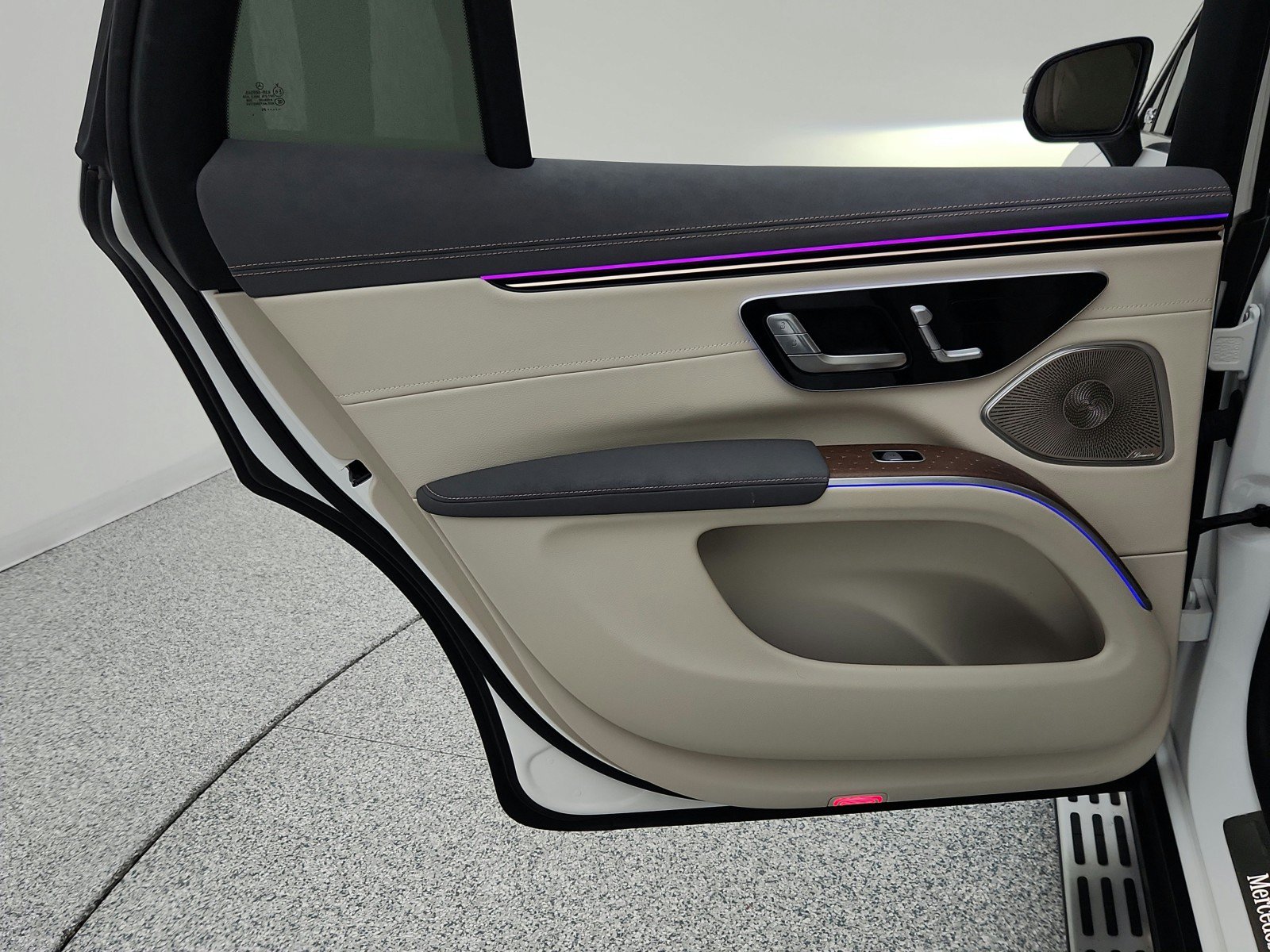 Certified 2024 Mercedes-Benz EQS 450+ SUV image 29
