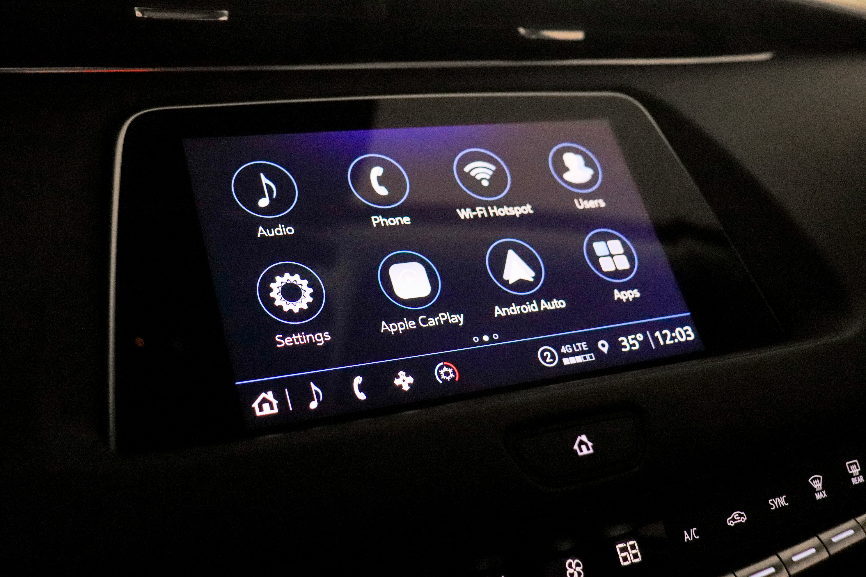 Used 2023 Cadillac XT4 Luxury image 33