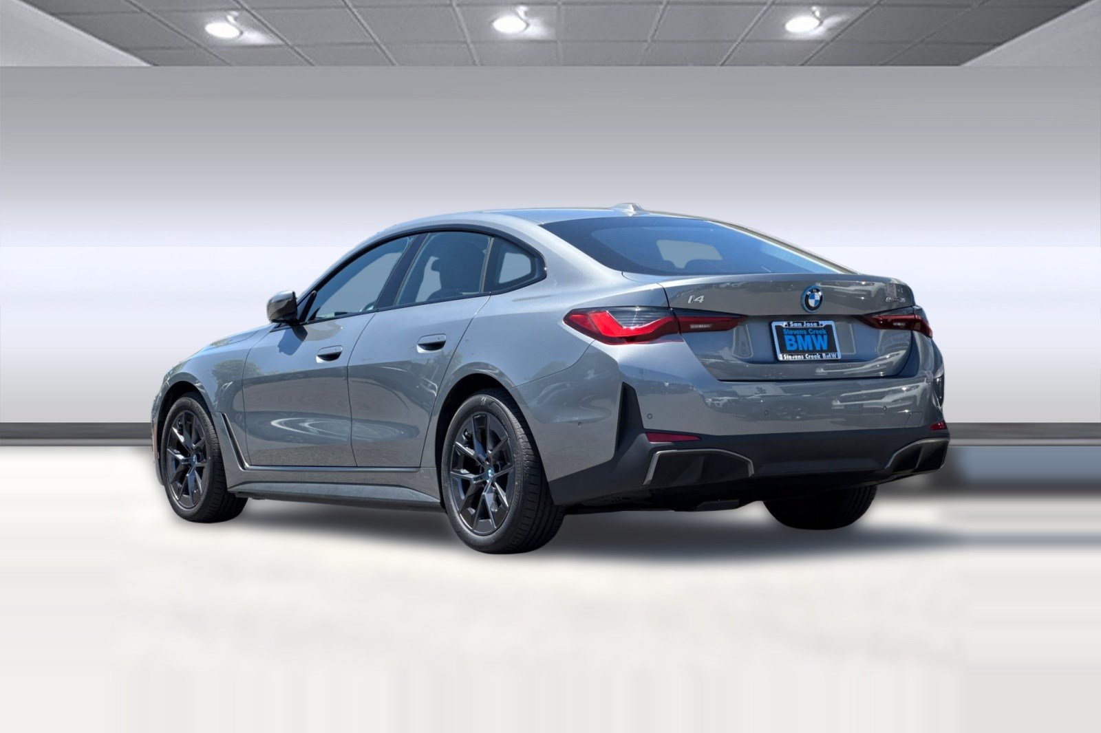 Certified 2023 BMW i4 eDrive35 RWD image 3