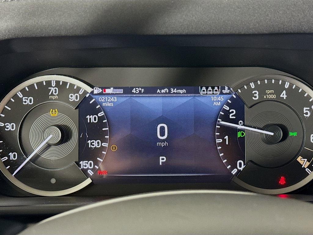 Used 2023 Land Rover Defender 110 image 12