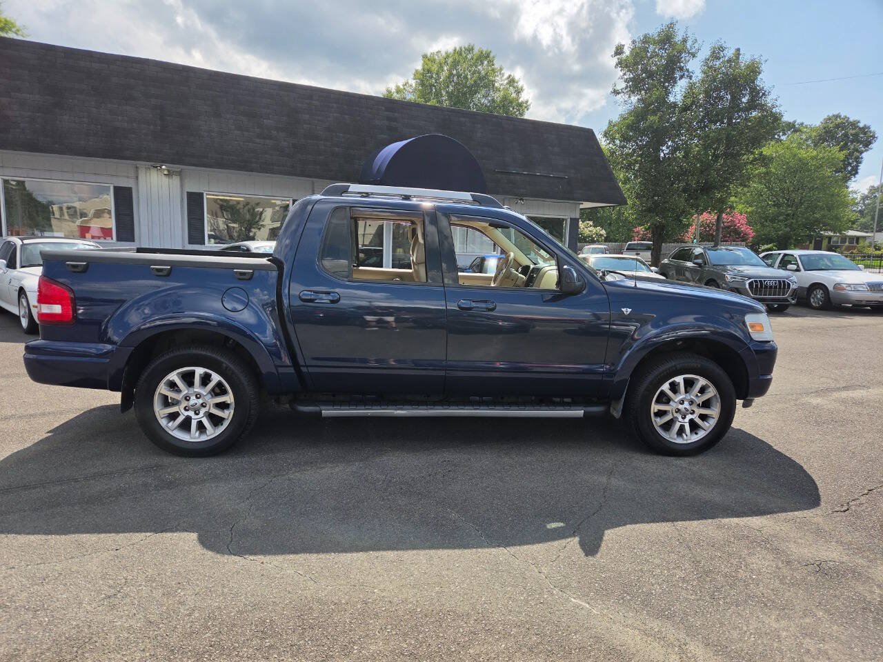 Used 2007 Ford Explorer Sport Trac Limited AWD/4WD image 9