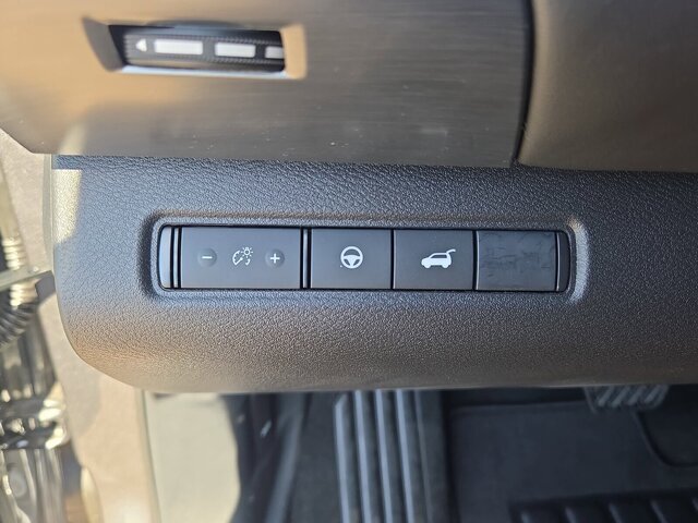 New 2026 Nissan Pathfinder SL w/ Cargo Package FWD image 25