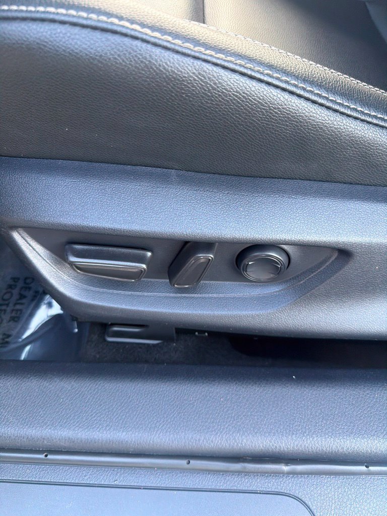 Used 2025 Toyota Camry SE FWD image 18