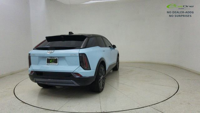 Used 2025 Cadillac Optiq Sport 2 image 73