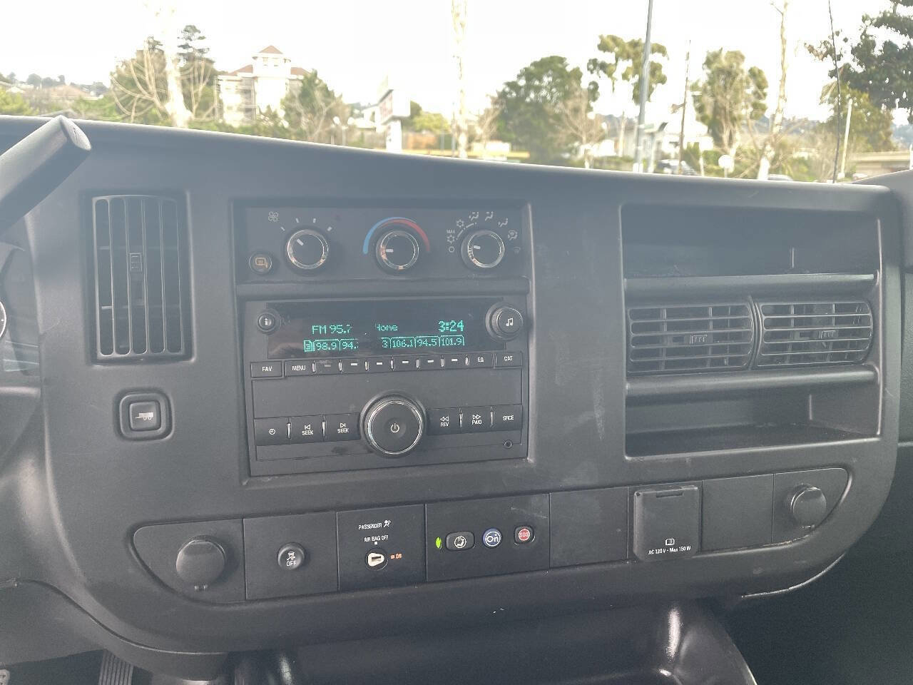 Used 2021 Chevrolet Express 2500 w/ Driver Convenience Package image 10