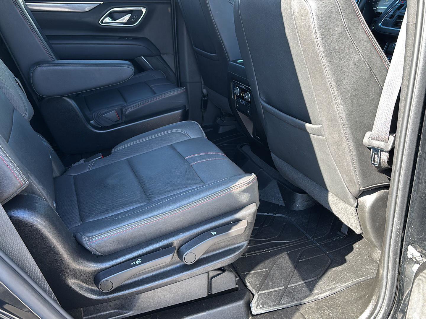 Used 2024 Chevrolet Tahoe RST w/ Luxury Package image 23