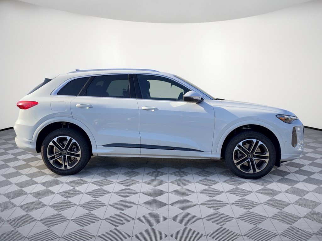 Certified 2026 Audi Q5 Premium AWD/4WD image 8