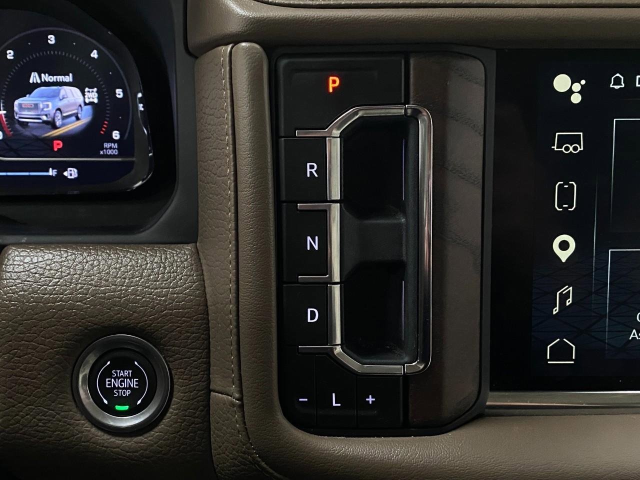 Used 2024 GMC Yukon XL Denali w/ Max Trailering Package image 24