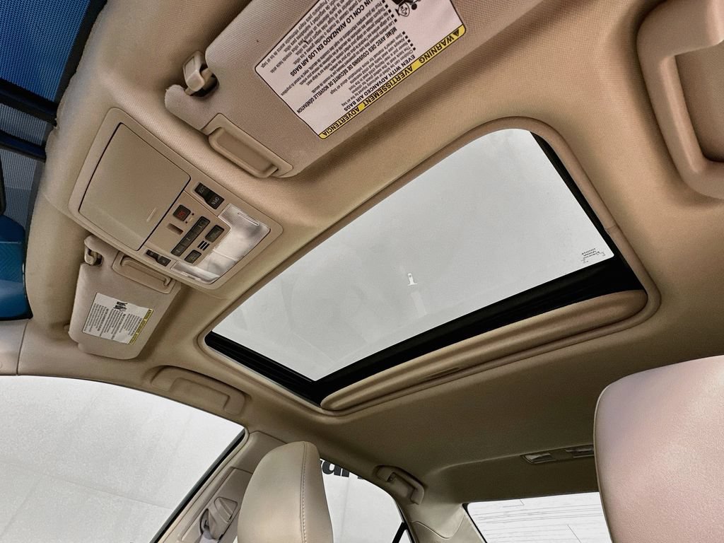 Used 2014 Toyota Camry XLE w/ Leather Package FWD image 25
