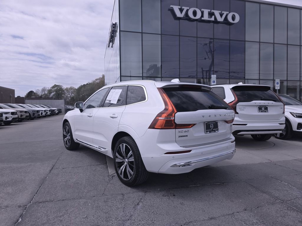 Used 2023 Volvo XC60 B5 Plus w/ Climate Package image 9