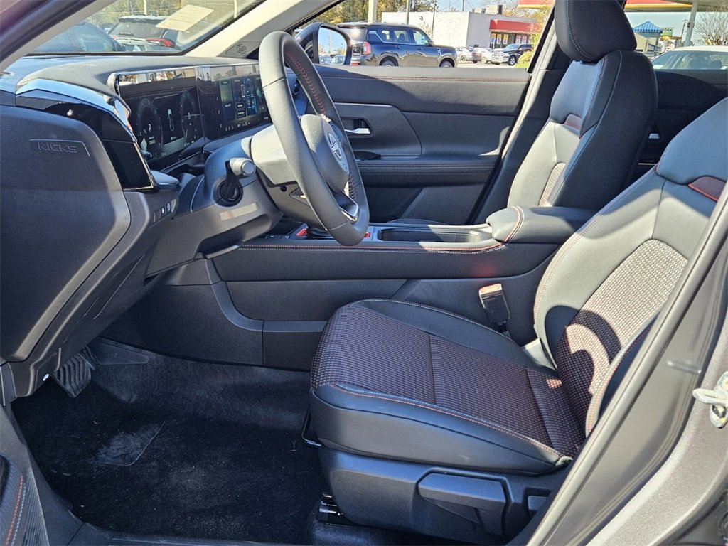 New 2026 Nissan Kicks SR w/ Cold Weather Package image 5