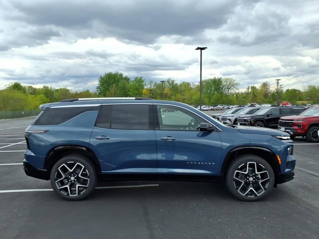 New 2026 Chevrolet Traverse High Country w/ LPO, Floor Liner Package AWD/4WD image 2
