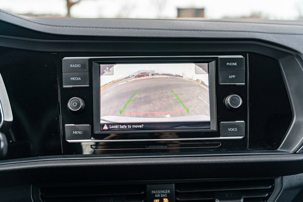 Used 2024 Volkswagen Jetta SE image 30