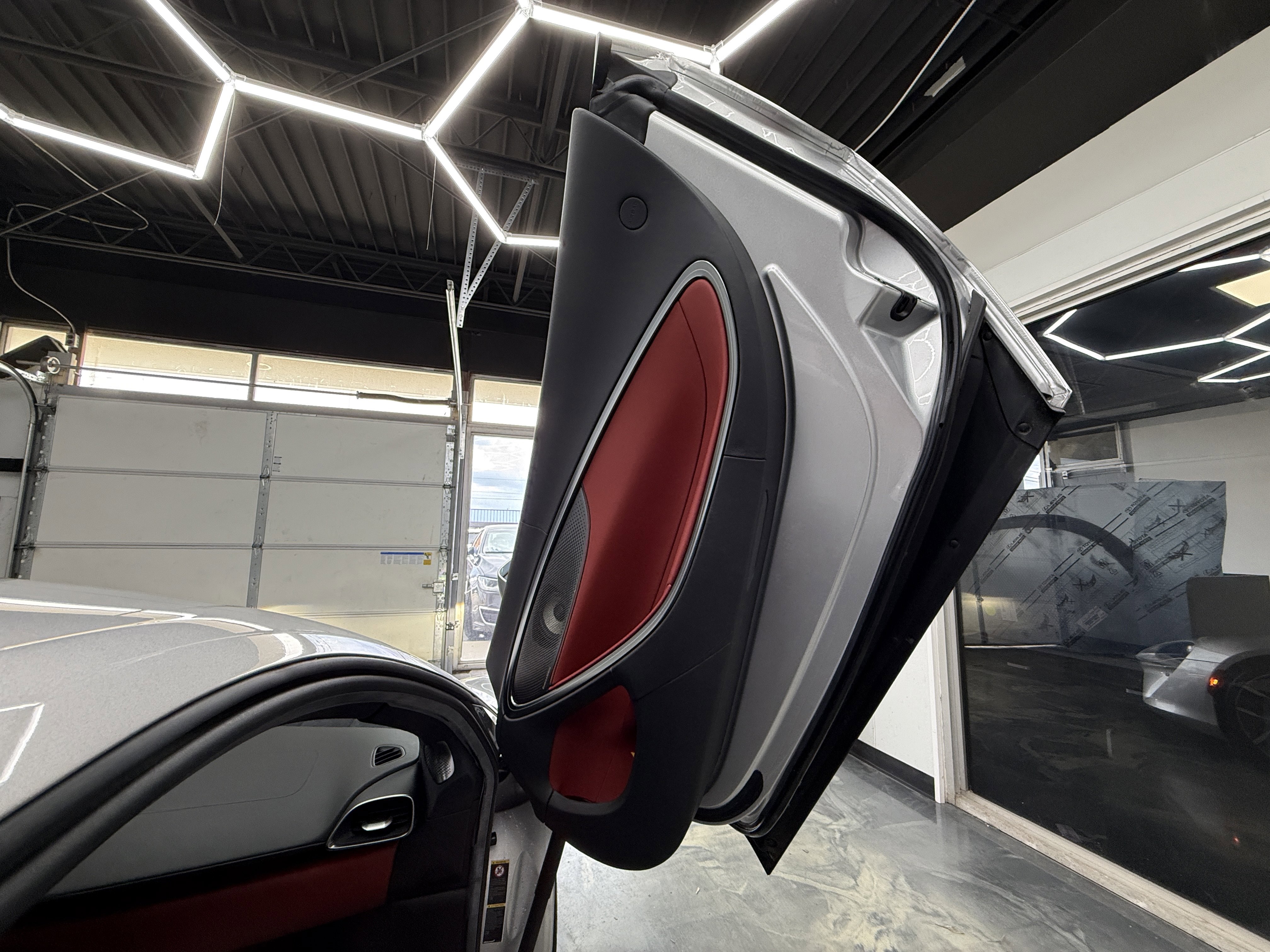 Used 2023 McLaren Artura image 26