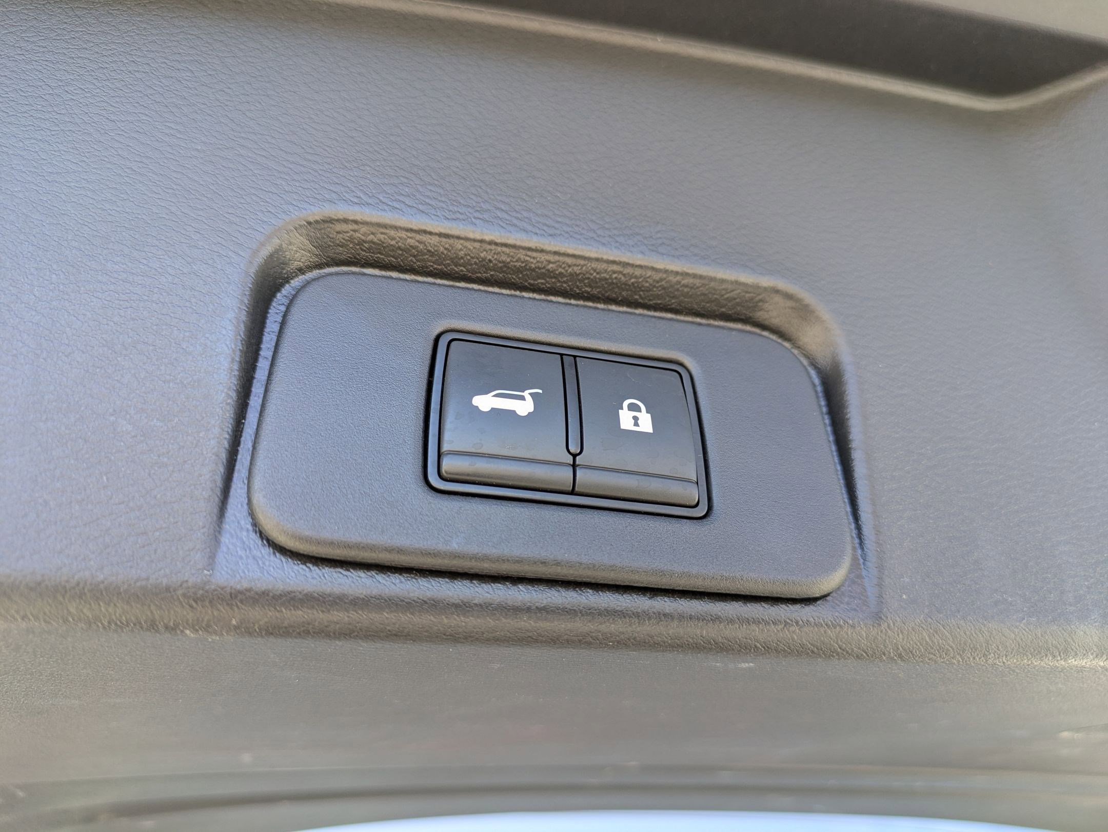 Certified 2023 Nissan Rogue SV w/ SV Premium Package image 30