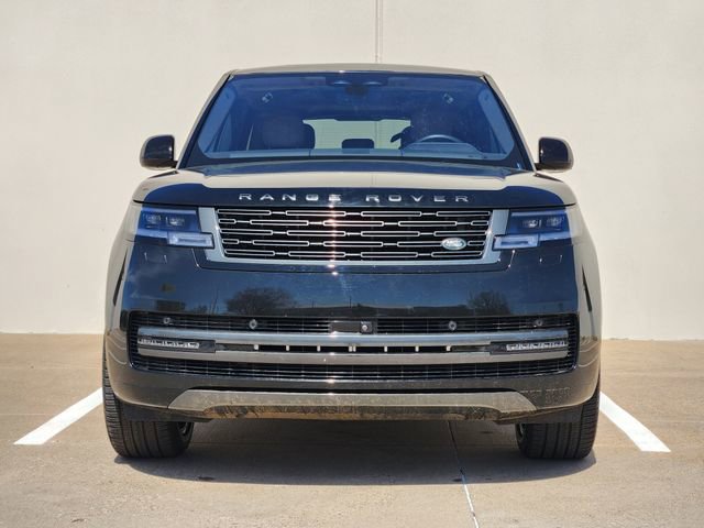 Used 2023 Land Rover Range Rover SE image 2