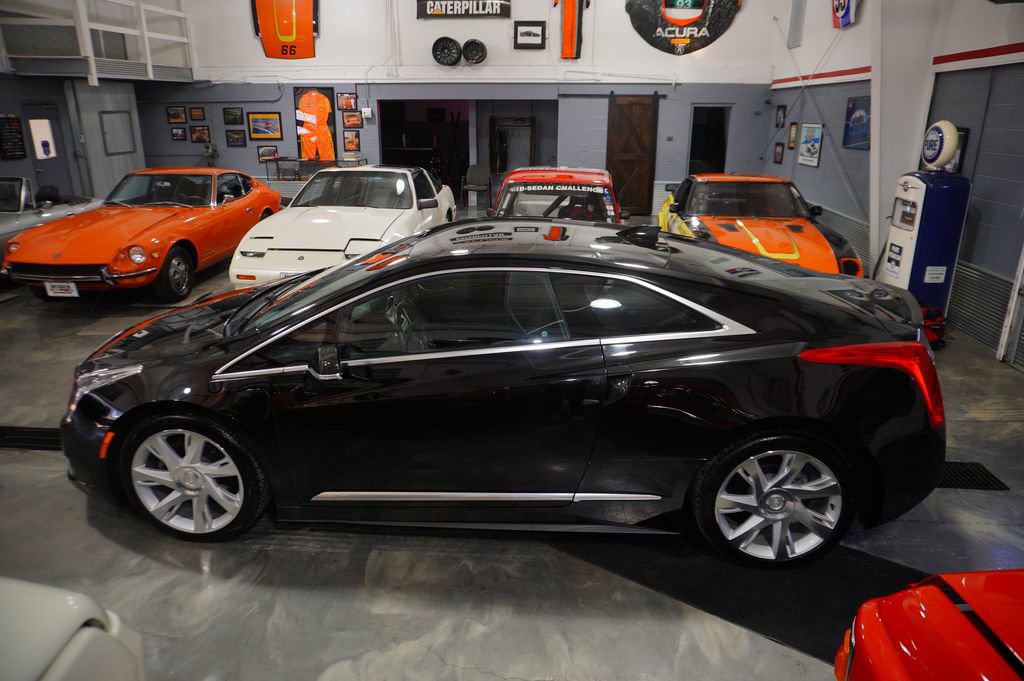 Used 2016 Cadillac ELR Base image 4